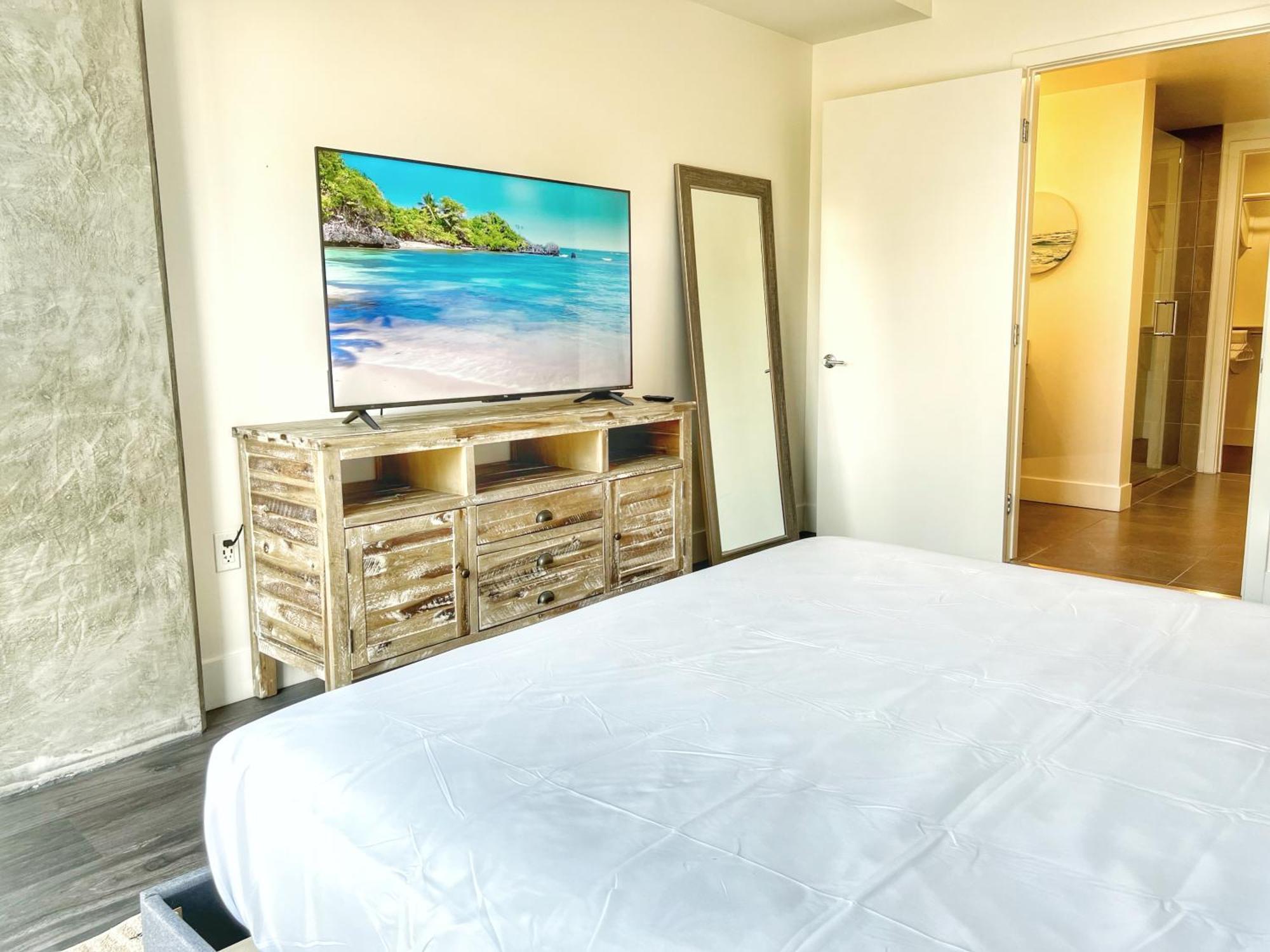 Stunning Apartment By Petco Park! Сан Диего Екстериор снимка