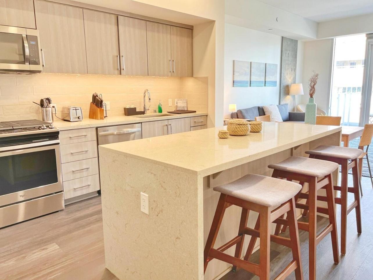 Stunning Apartment By Petco Park! Сан Диего Екстериор снимка