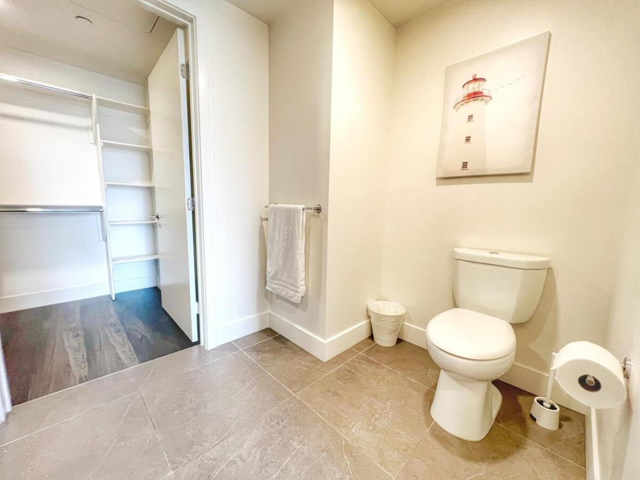 Stunning Apartment By Petco Park! Сан Диего Екстериор снимка